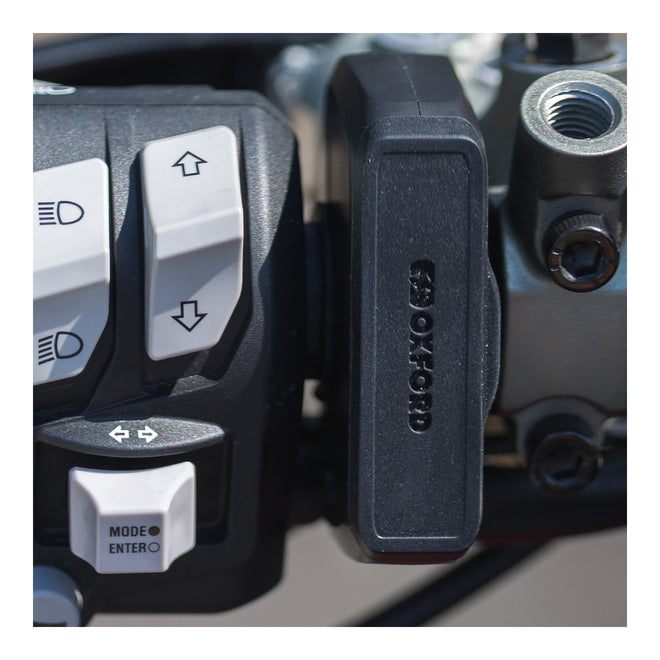 Oxford Slimline USB Type-A and Type-C 3.0 Amp Charging Kit