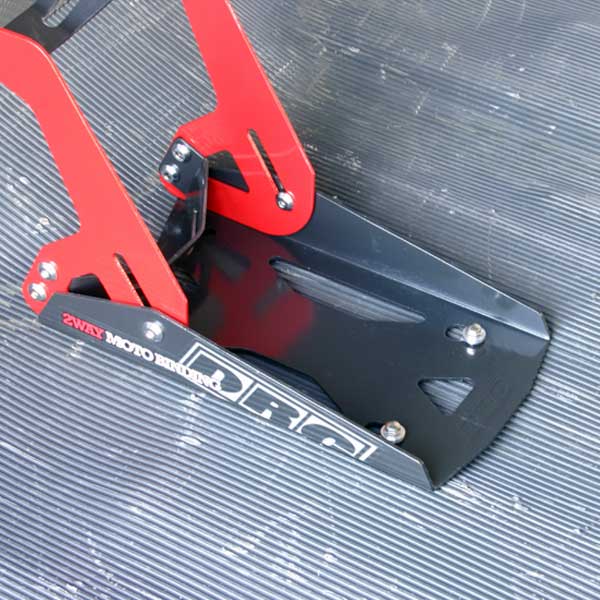 The DRC Wheel Chock fitting kit makes it easy to attach and remove the DRC Moto Binding or Wheel Chock 2