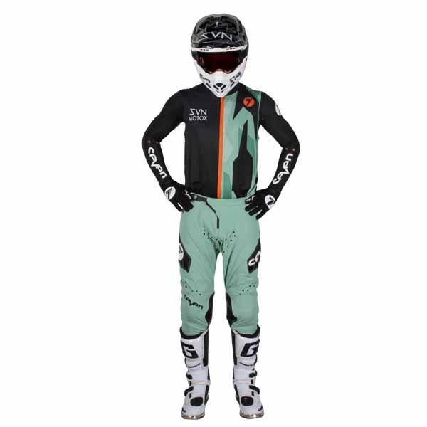 Seven's Zero Raider Over-Jersey (pictured with a compression jersey underneath) and Pants in Paste (Anaheim One Special Edition) colourway